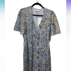 Beautiful satiny floral dress - Karen by Simonsen